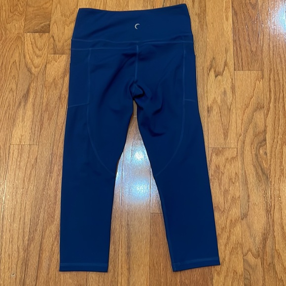 ZYIA Woman’s Leggings Size 6-8 Blue Pockets - Picture 2 of 9